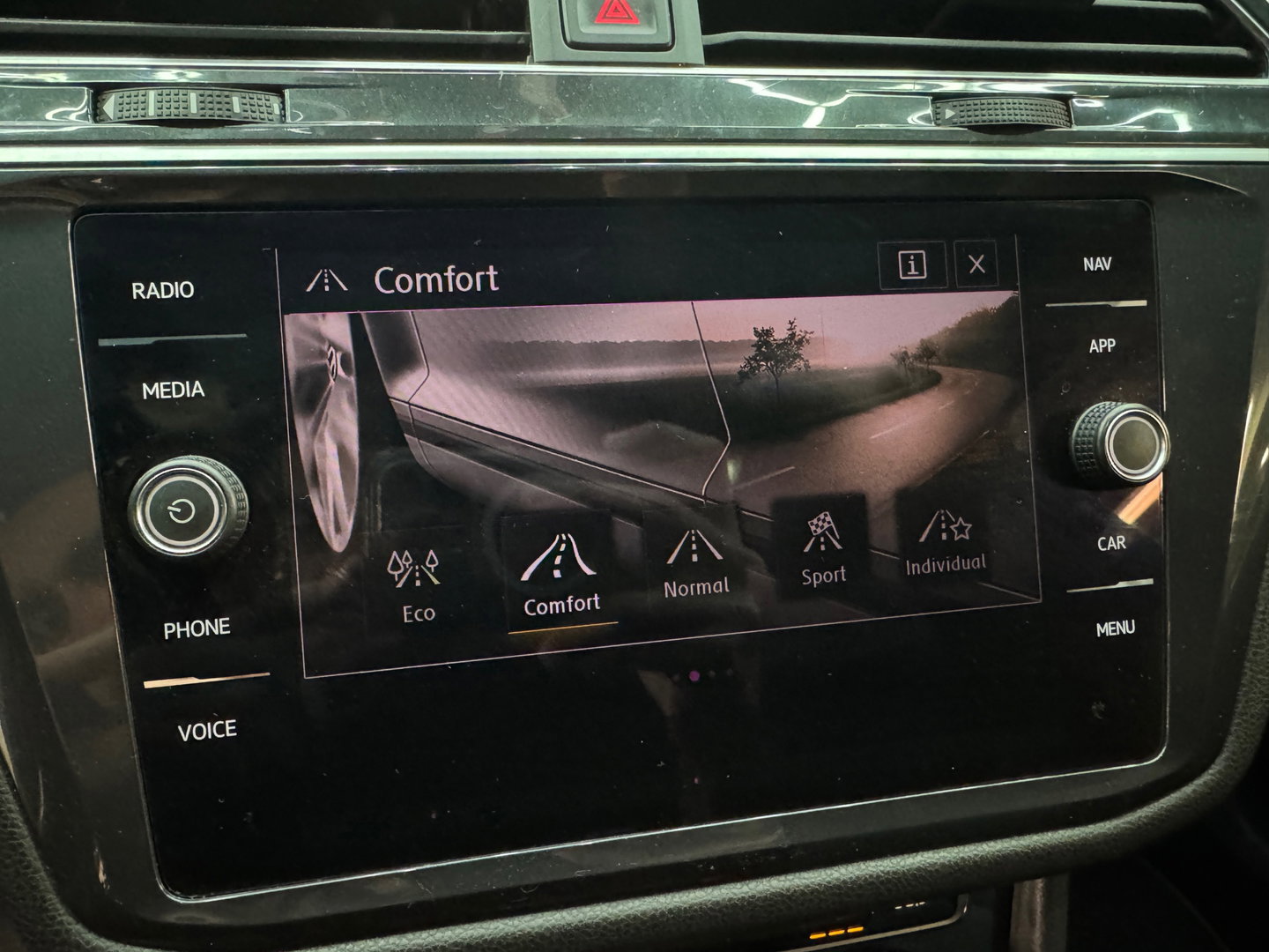 Volkswagen Tiguan Allspace 2.0 TSI 4M 3 x R Line Pano|Memory|HuD