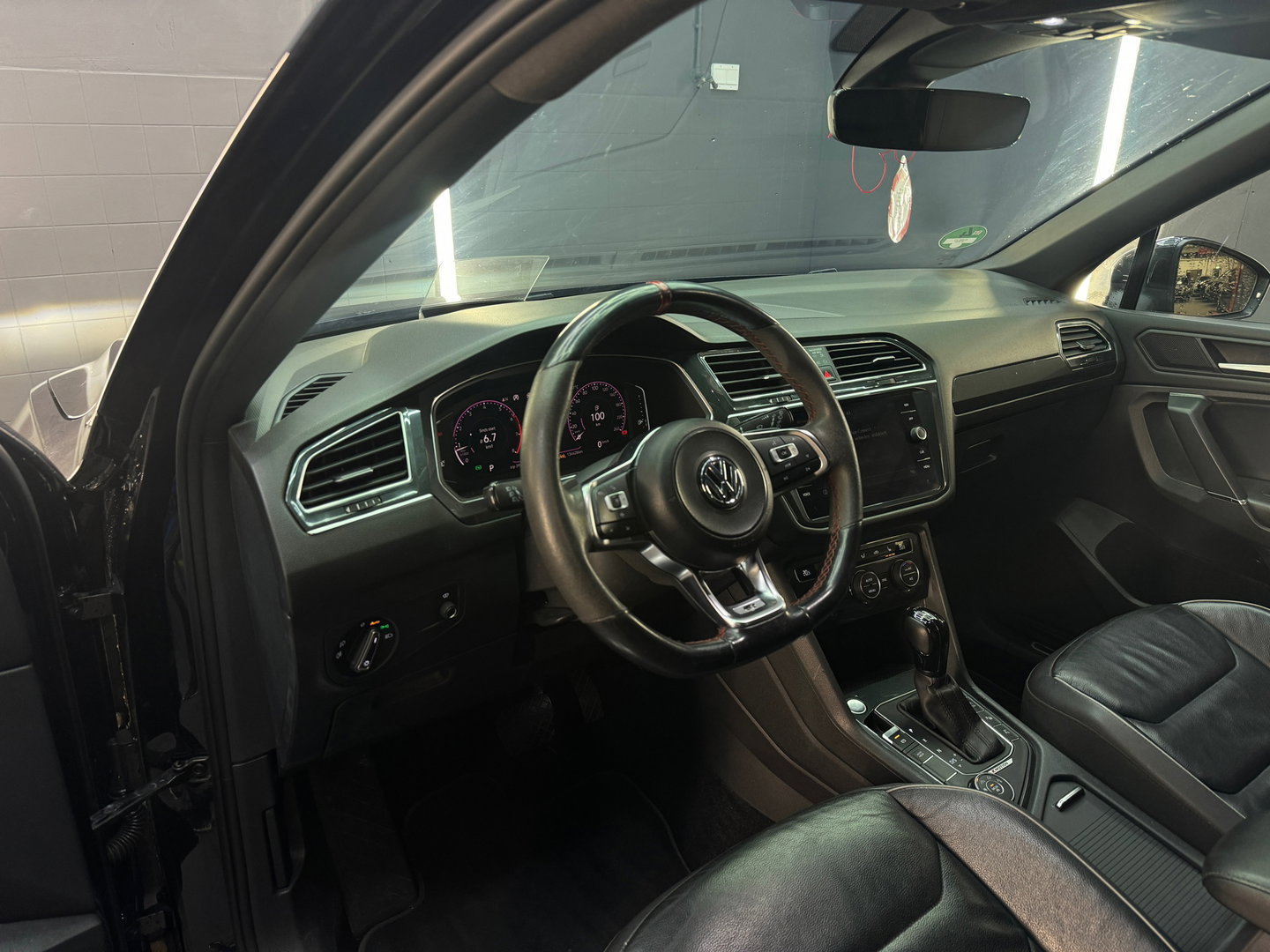 Volkswagen Tiguan Allspace 2.0 TSI 4M 3 x R Line Pano|Memory|HuD