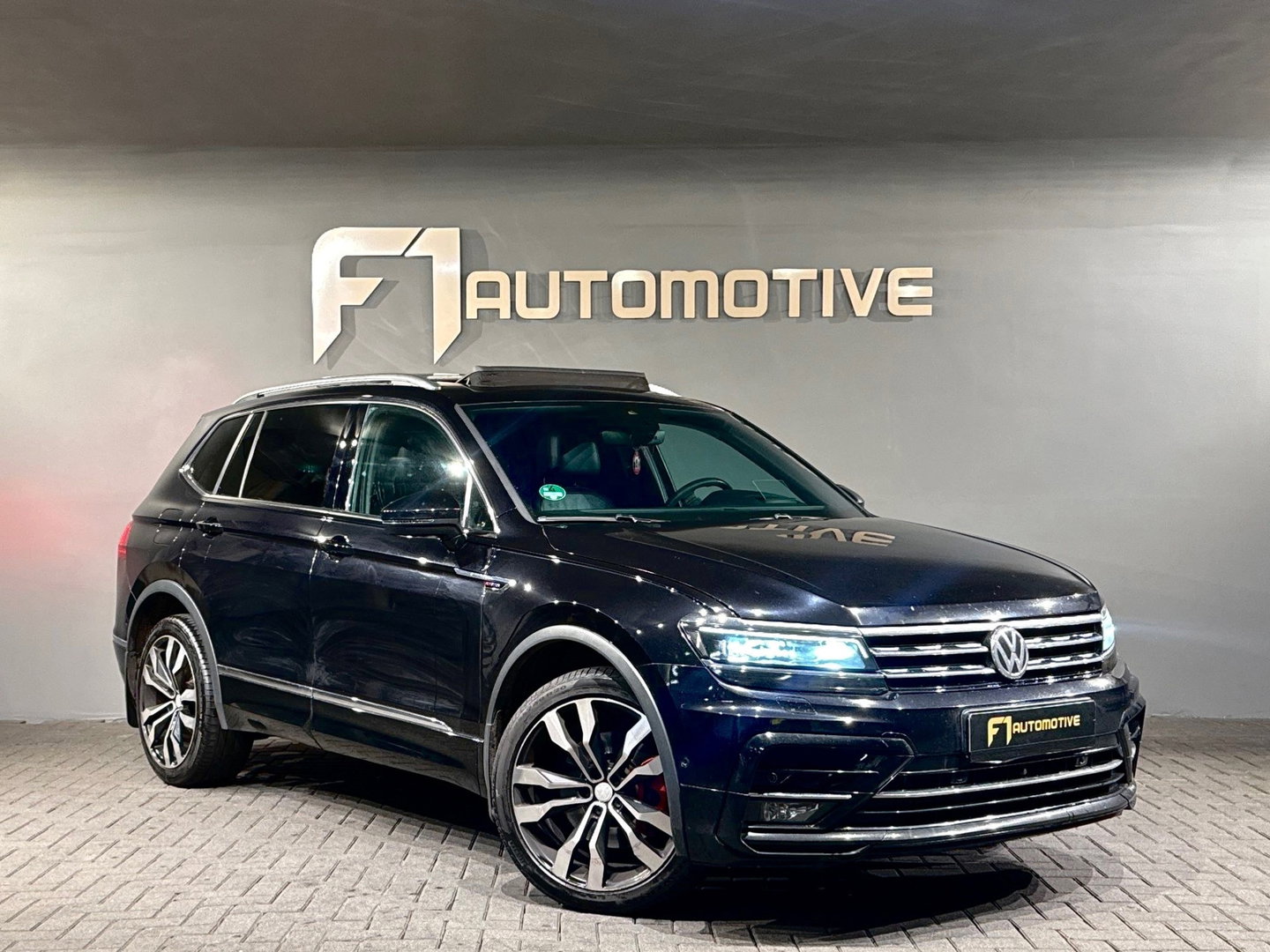 Volkswagen Tiguan Allspace 2.0 TSI 4M 3 x R Line Pano|Memory|HuD