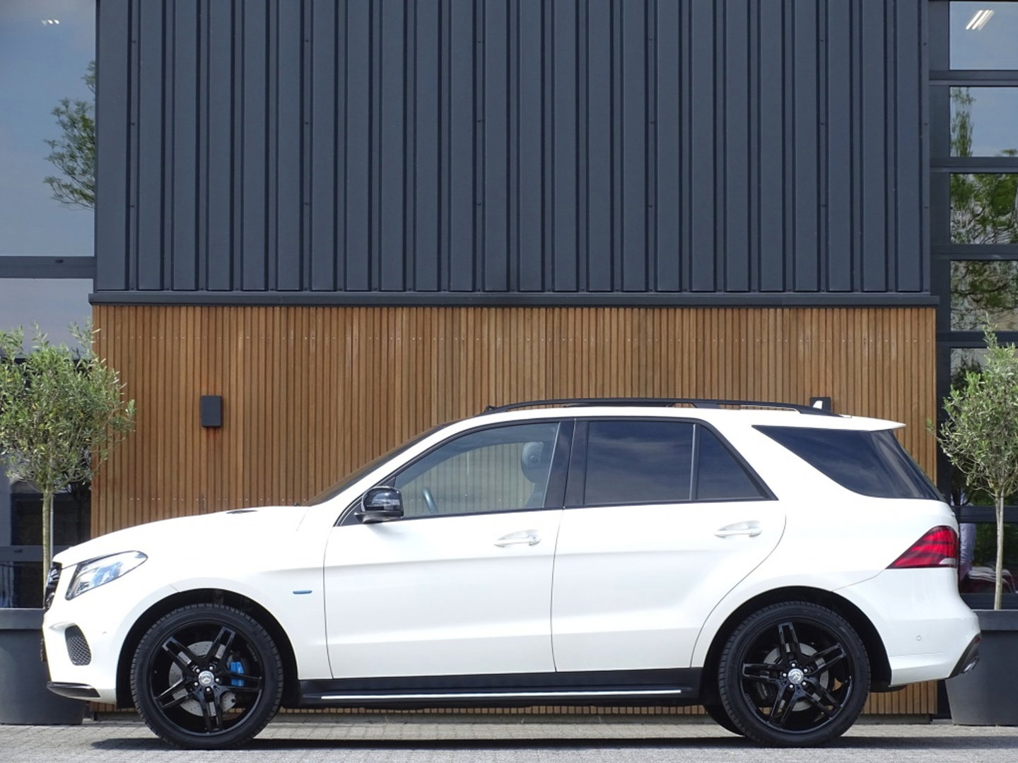 Mercedes-Benz GLE 500e 4-Matic 442PK AMG / LED / 360°