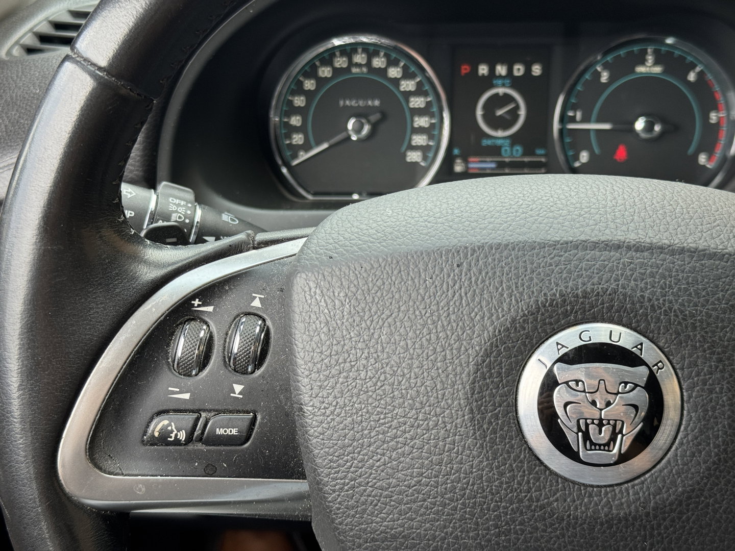 Jaguar XF 2.2D | 1e Eigenaar! | Origineel Nederlands | Airco | Lichtmetaal | Cruise control |