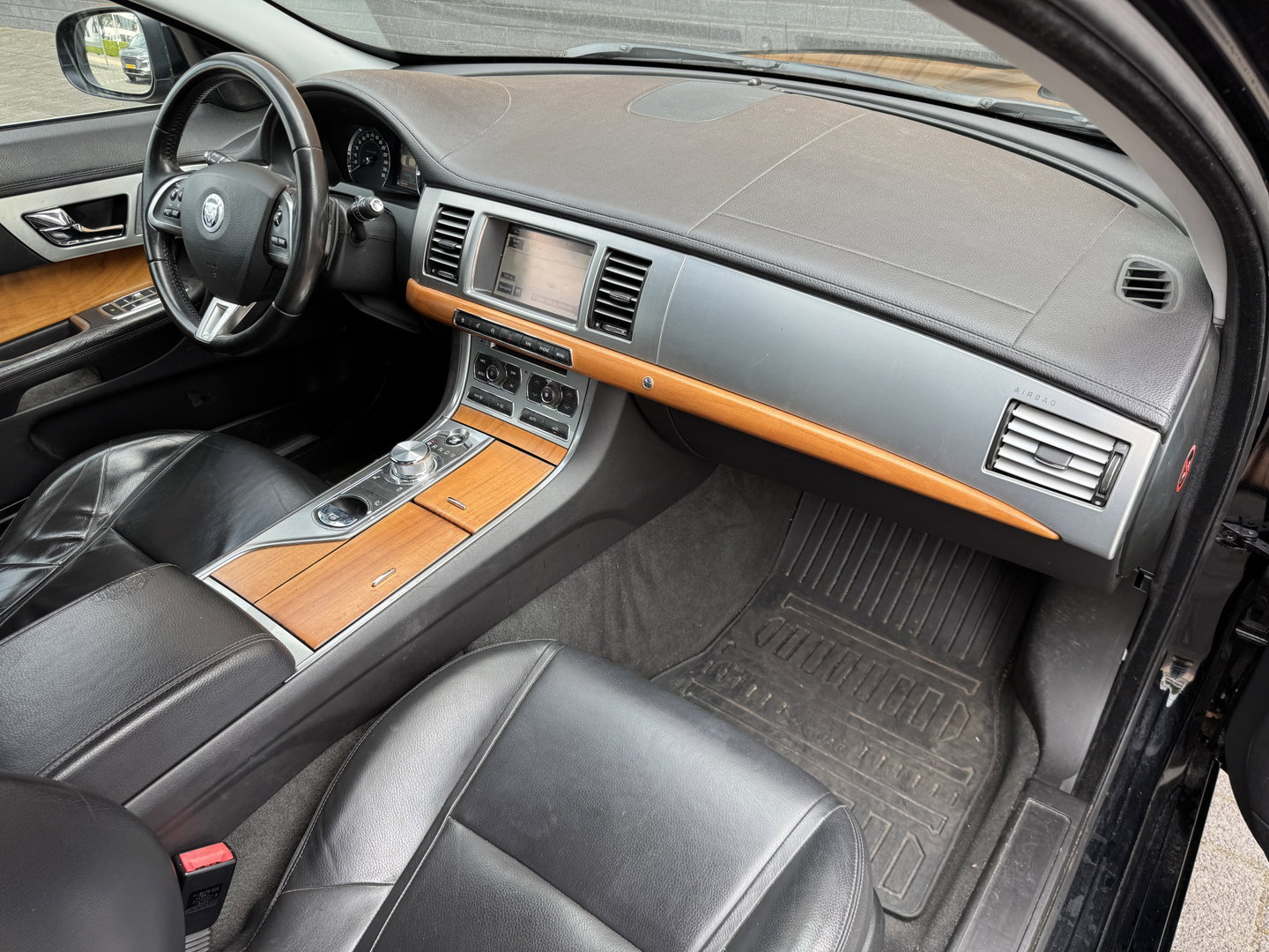 Jaguar XF 2.2D | 1e Eigenaar! | Origineel Nederlands | Airco | Lichtmetaal | Cruise control |