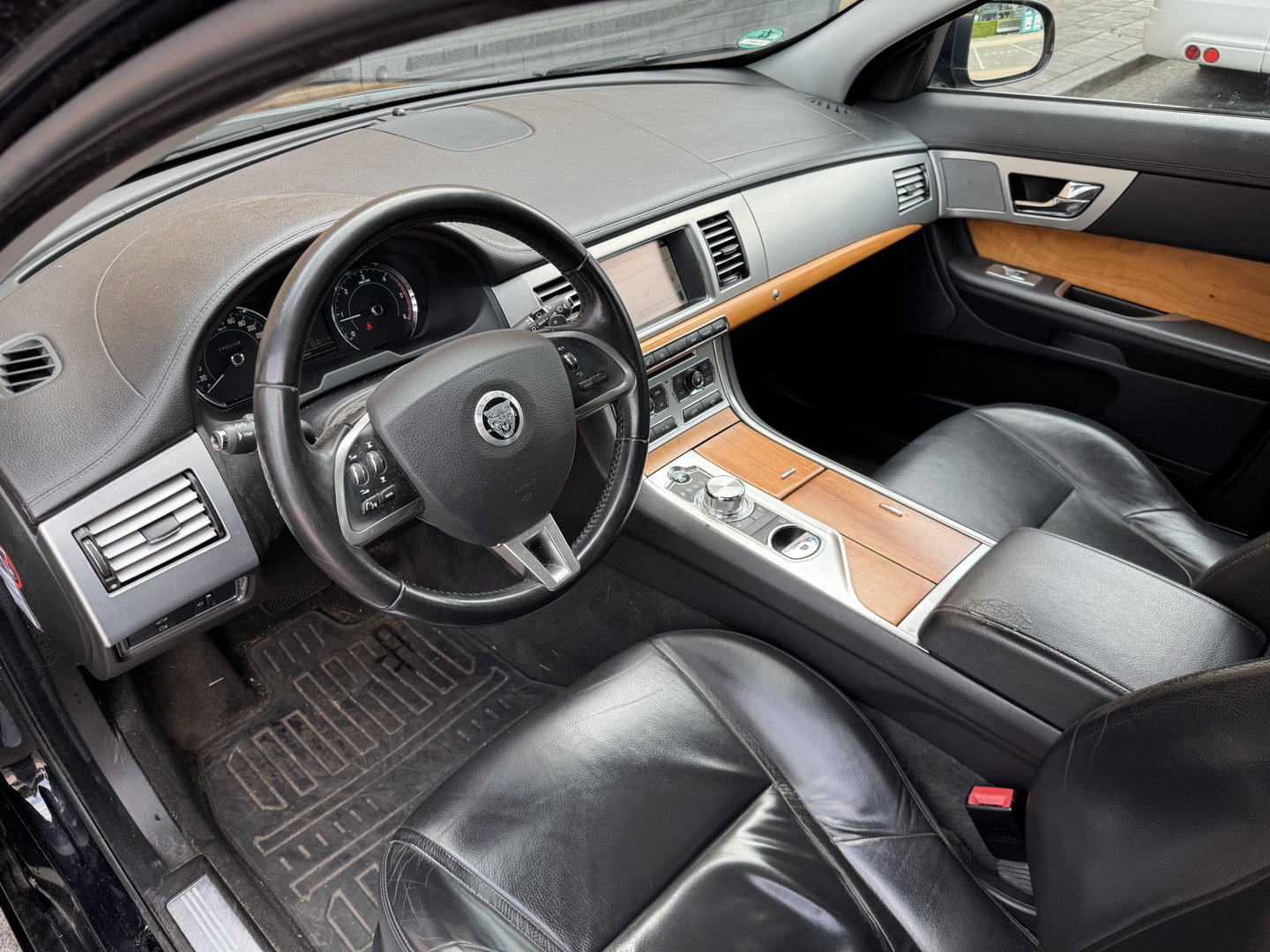 Jaguar XF 2.2D | 1e Eigenaar! | Origineel Nederlands | Airco | Lichtmetaal | Cruise control |