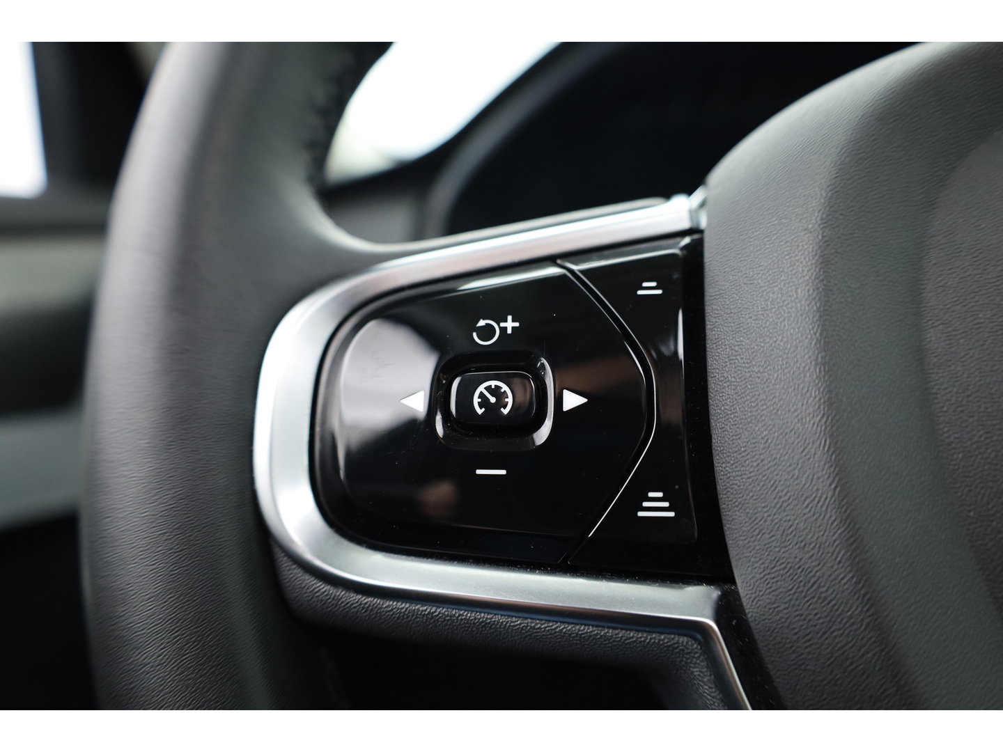 Volvo XC90 2.0 T8 Recharge AWD Ultimate Bright | Pano-dak | Head-up | Harman / Kardon Audio | ACC | Blis | Standkachel |