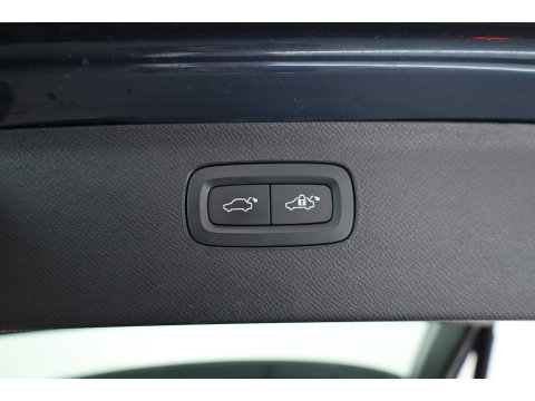 Volvo XC90 2.0 T8 Recharge AWD Ultimate Bright | Pano-dak | Head-up | Harman / Kardon Audio | ACC | Blis | Standkachel |