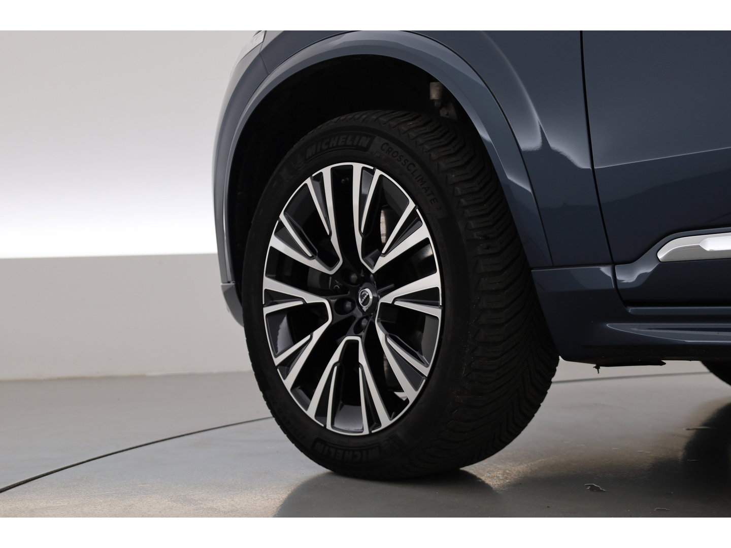 Volvo XC90 2.0 T8 Recharge AWD Ultimate Bright | Pano-dak | Head-up | Harman / Kardon Audio | ACC | Blis | Standkachel |