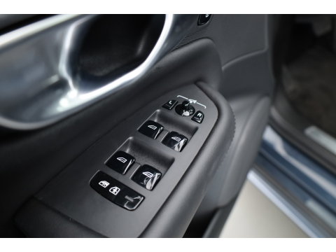 Volvo XC90 2.0 T8 Recharge AWD Ultimate Bright | Pano-dak | Head-up | Harman / Kardon Audio | ACC | Blis | Standkachel |