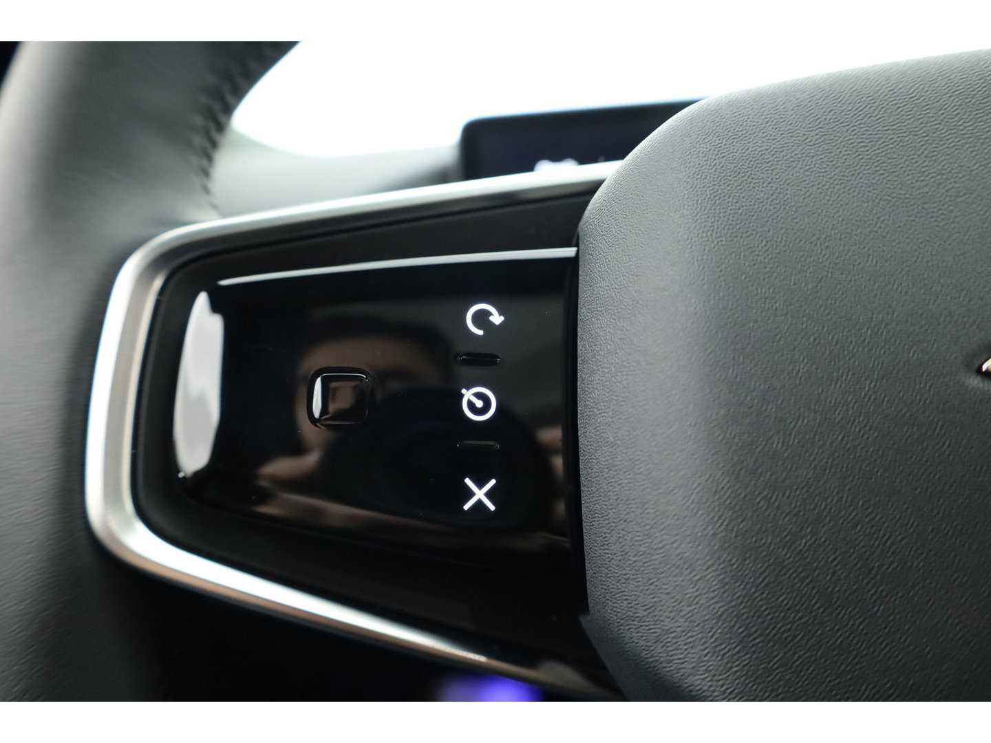 Polestar 4 Long Range Single motor Prime 100 kWh | Napp Leder + Pilot & Plus Pakket | Massage | H&K Audio |
