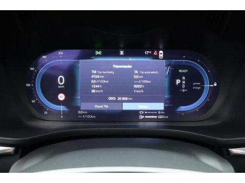 Volvo XC60 2.0 T6 Plug-in hybrid AWD Plus Bright | Prijs Rijklaar | Luchtvering | Trekhaak | pano | H&K Audio | ACC | Blis | 360 Camera | Mem stoelen |