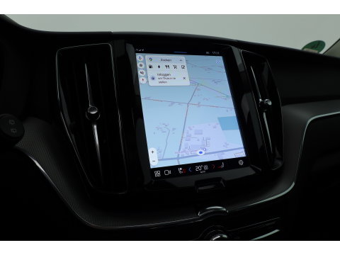 Volvo XC60 2.0 T6 Plug-in hybrid AWD Plus Bright | Prijs Rijklaar | Luchtvering | Trekhaak | pano | H&K Audio | ACC | Blis | 360 Camera | Mem stoelen |