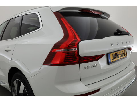 Volvo XC60 2.0 T6 Plug-in hybrid AWD Plus Bright | Prijs Rijklaar | Luchtvering | Trekhaak | pano | H&K Audio | ACC | Blis | 360 Camera | Mem stoelen |