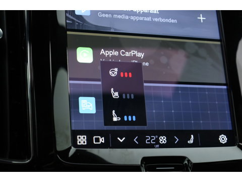 Volvo XC60 2.0 T6 Plug-in hybrid AWD Ultra Black Edition | Luchtvering | Massage | B&W Audio | Trekhaak | 360 camera | Head-up |