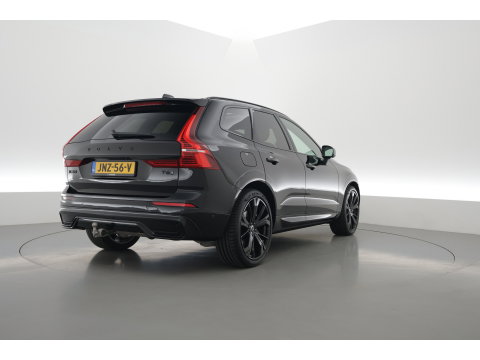 Volvo XC60 2.0 T6 Plug-in hybrid AWD Ultra Black Edition | Luchtvering | Massage | B&W Audio | Trekhaak | 360 camera | Head-up |