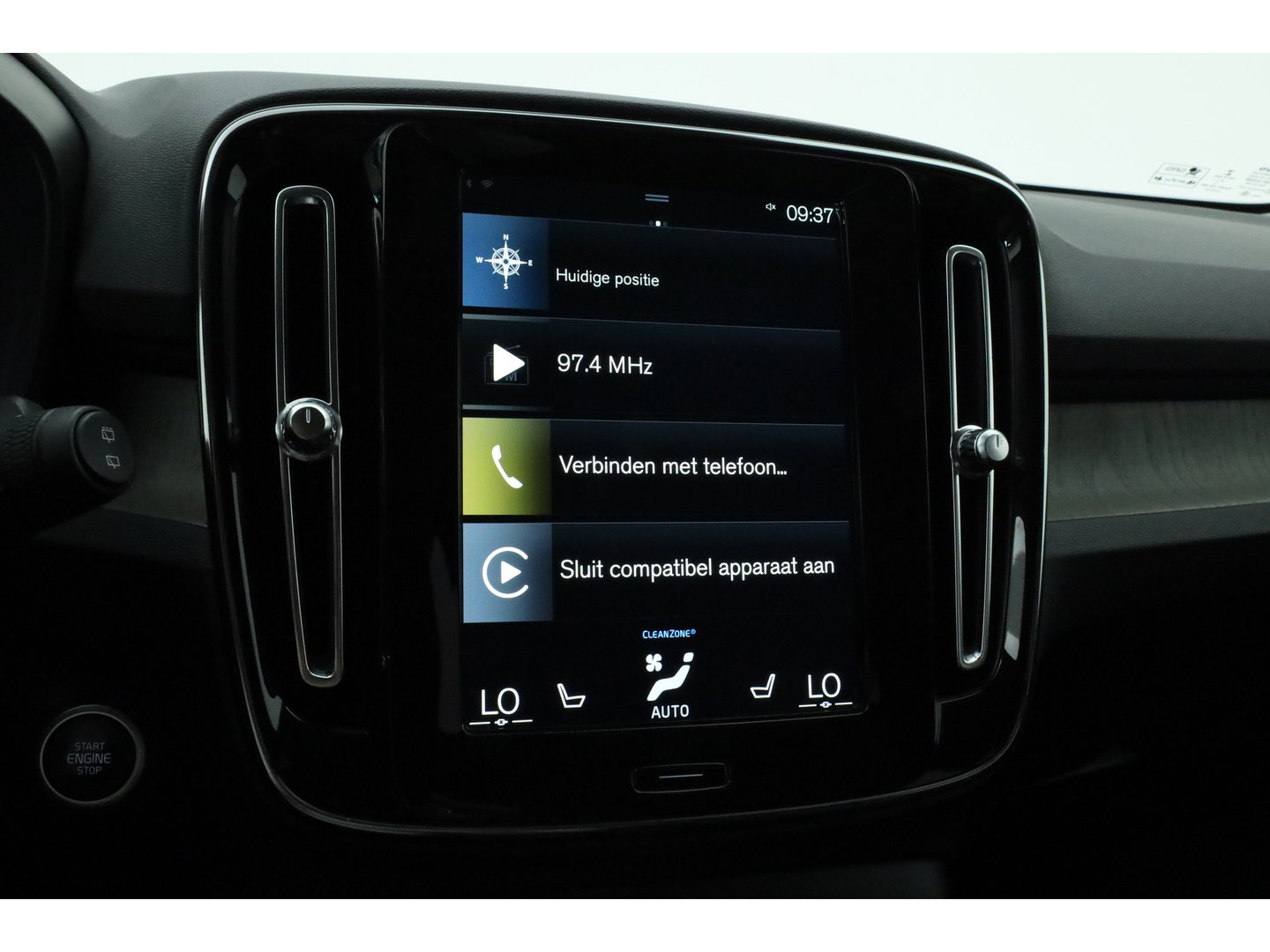 Volvo XC40 1.5 T5 Recharge Inscription | Trekhaak | 360 Cam | ACC | Blis | H&K Audio | stoel 4 & stuur Verwarming