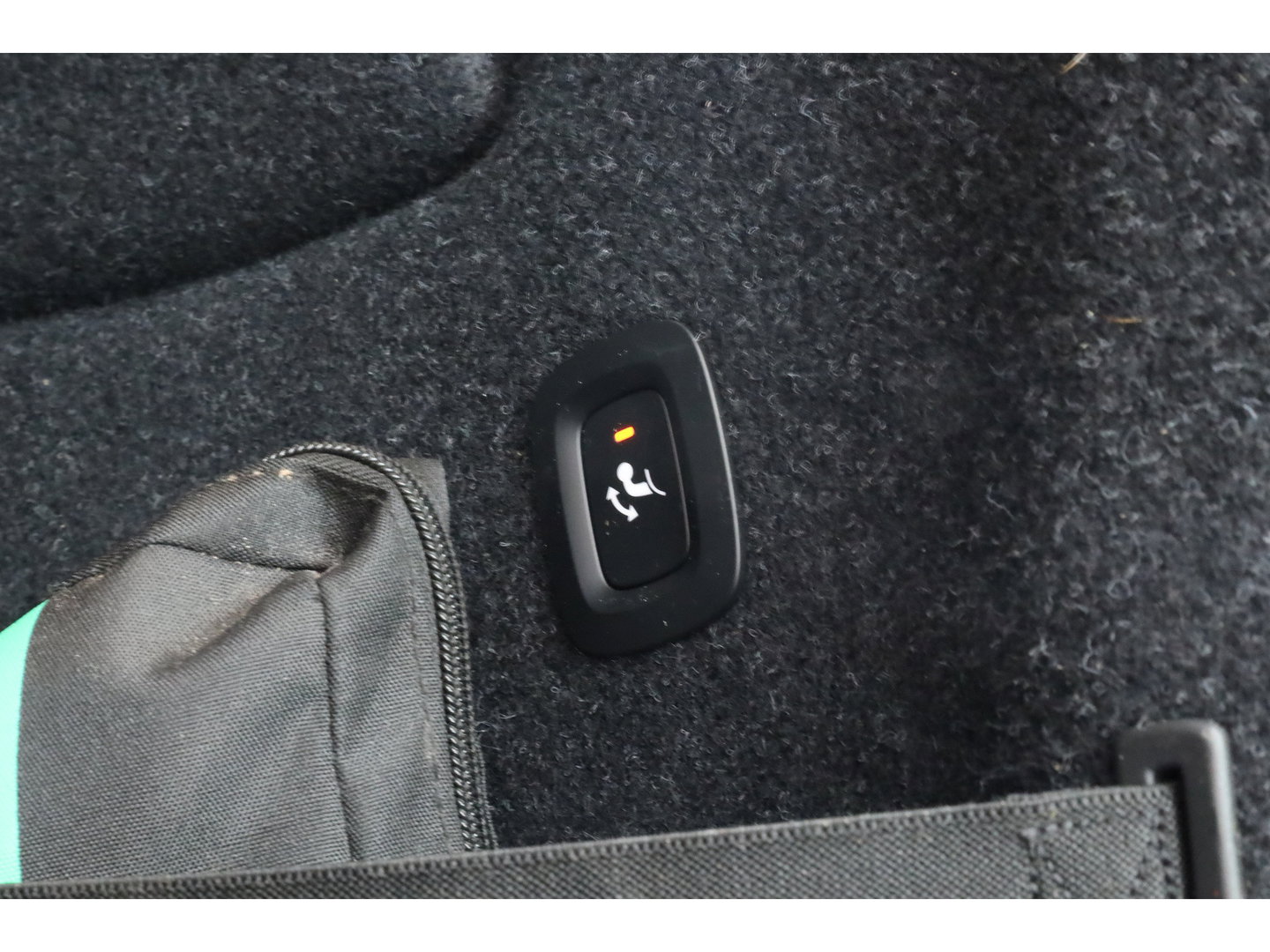 Volvo XC40 1.5 T5 Recharge Inscription | Trekhaak | 360 Cam | ACC | Blis | H&K Audio | stoel 4 & stuur Verwarming