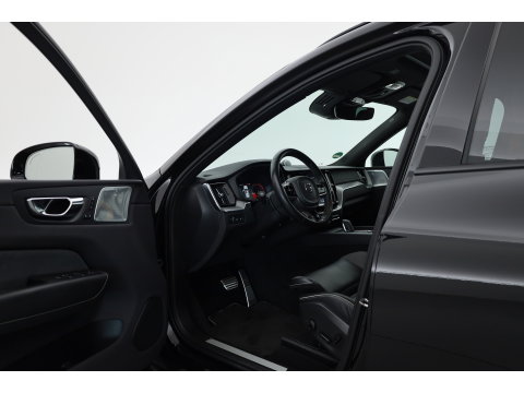 Volvo XC60 2.0 T8 AWD Polestar Engineered | Öhlins | Bowers & Wilkins | 22 inch | Trekhaak | Head-up | Blis | ACC |