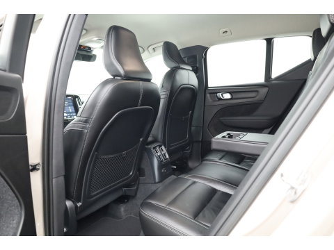 Volvo XC40 1.5 T5 Plug-in hybrid Plus Bright | Leer | ACC | Blis | 20' | H&K Audio | Memory stoelen | Achteruitrijcamera |