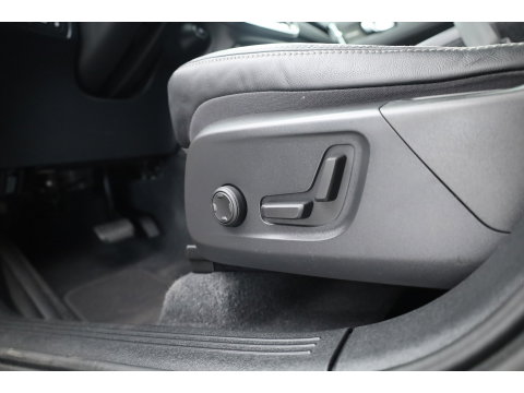 Volvo XC40 1.5 T5 Plug-in hybrid Plus Bright | Leer | ACC | Blis | 20' | H&K Audio | Memory stoelen | Achteruitrijcamera |