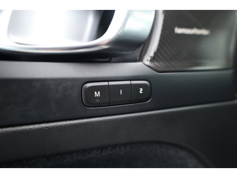 Volvo XC40 1.5 T5 Plug-in hybrid Plus Bright | Leer | ACC | Blis | 20' | H&K Audio | Memory stoelen | Achteruitrijcamera |