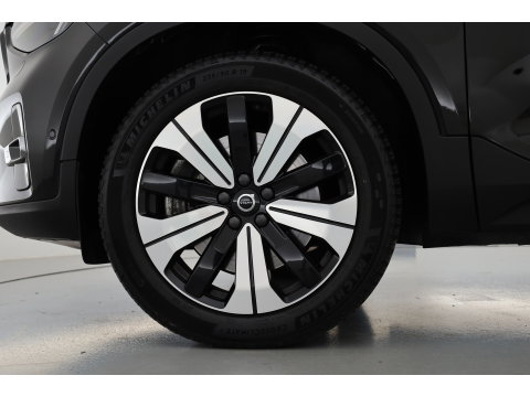 Volvo XC40 1.5 T5 Plug-in hybrid Ultimate Dark | Prijs rijklaar | Trekhaak | Pano-dak | 360 camera | H&K Audio | Adap. cruise | Blis | Elek. Stoelen |