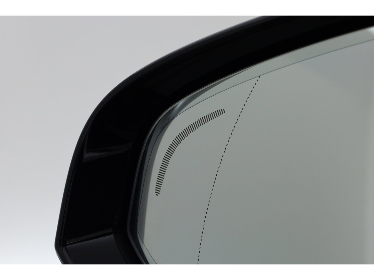 Volvo V60 2.0 T6 Plug-in hybrid AWD Plus Bright | Long Range | Pano-dak | Trekhaak | Sport stoelen | H&K Audio | 360 cam | AcC