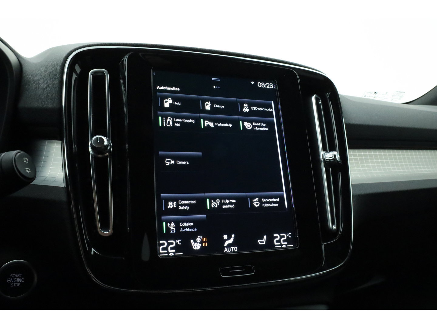 Volvo XC40 1.5 T4 Plug-in hybrid Core Bright | Facelift | Achteruitrijcamera | Stoel & Stuur Verwarming | Carplay |