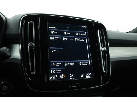 Volvo XC40 1.5 T4 Plug-in hybrid Core Bright | Facelift | Achteruitrijcamera | Stoel & Stuur Verwarming | Carplay |