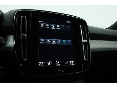 Volvo XC40 1.5 T4 Plug-in hybrid Core Bright | Facelift | Achteruitrijcamera | Stoel & Stuur Verwarming | Carplay |