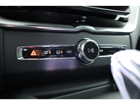 Volvo XC60 2.0 T6 350PK Plug-in hybrid AWD Plus Black Edition | MY26 Facelift | Rijklaar | Panorama-dak | 360Cam | Stoel- Stuurverw. | Memory | Harman Kardon | CarPlay | 21''
