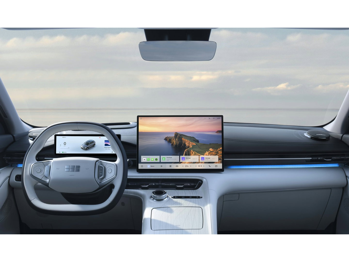 GEELY E5 Max+ 68 kWh | 19'' | Flyme Premium (16 speakers) | Massage+Ventilatie | Pano | Elek. Klep | Stuur-Stoelverw. | 450 WLTP