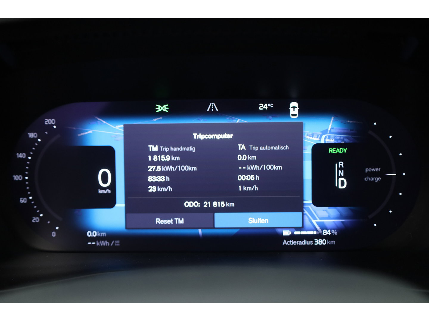 Volvo C40 Recharge Core 69 kWh | Trekhaak | Panorama dak | Stoel + stuurverwarming | Warmtepomp | all season |