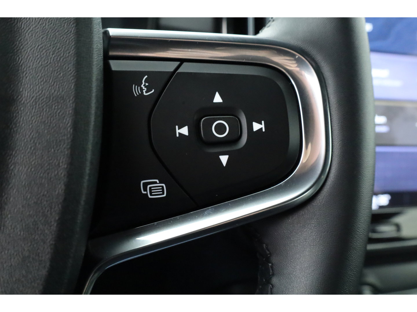Volvo XC40 2.0 B3 Core | Prijs rijklaar | Facelift | achteruitrijcamera | Carplay |