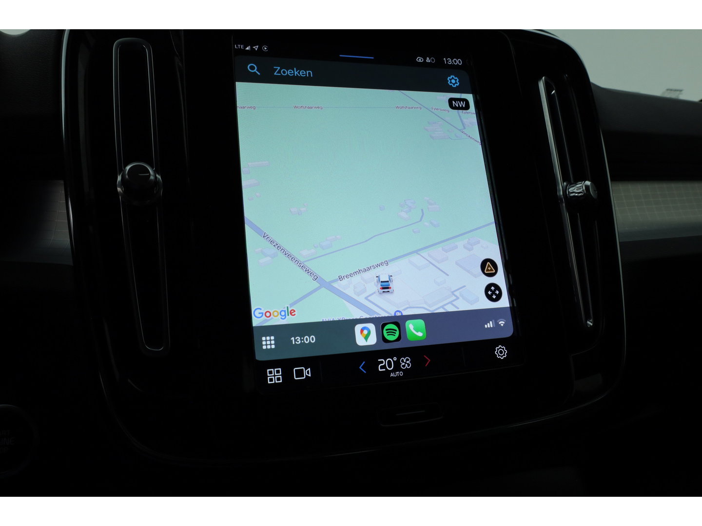 Volvo XC40 2.0 B3 Core | Prijs rijklaar | Facelift | achteruitrijcamera | Carplay |