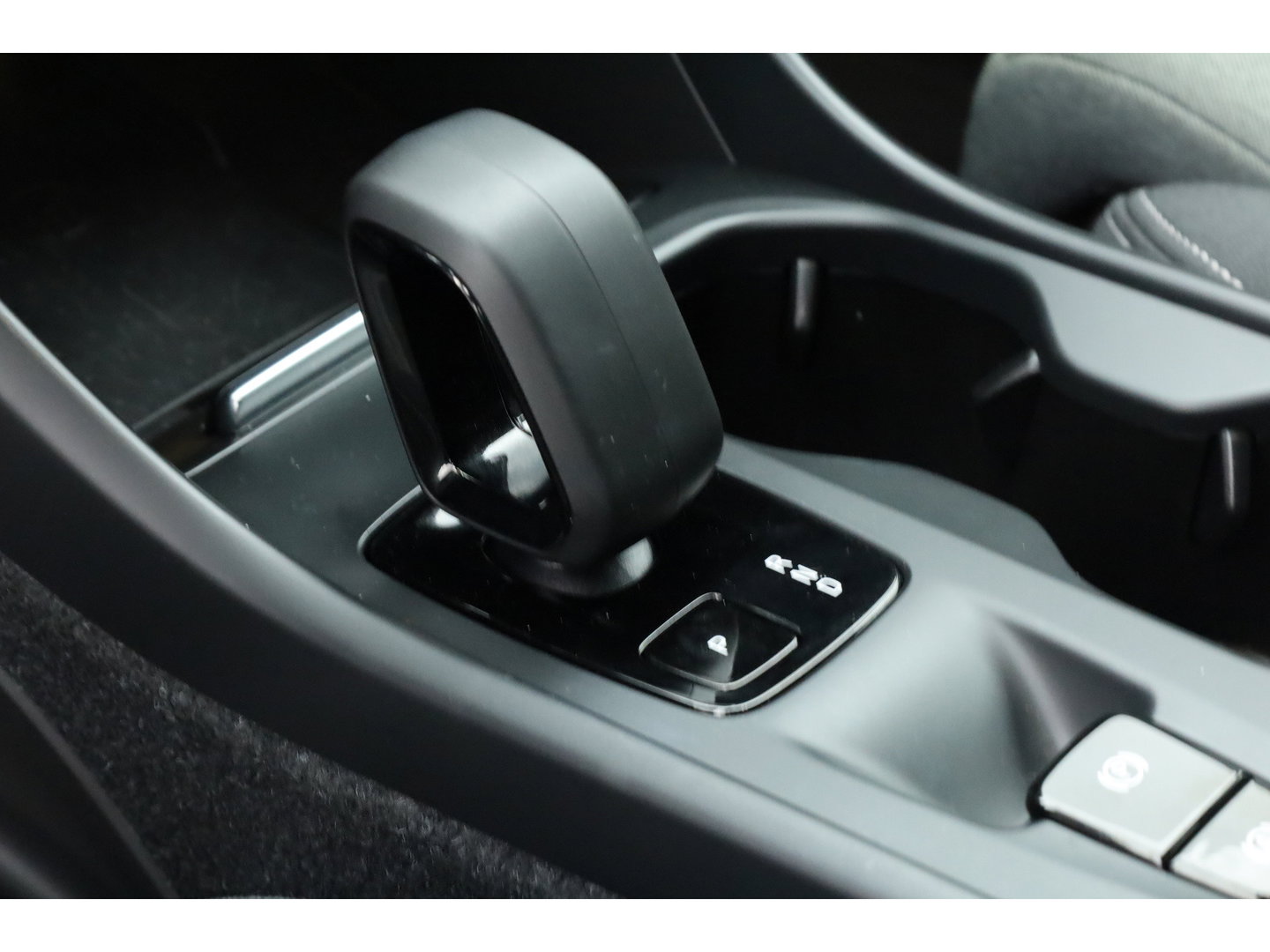 Volvo XC40 2.0 B3 Core | Prijs rijklaar | Facelift | achteruitrijcamera | Carplay |