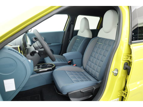 Fiat Grande Panda La Prima 11 kW 44 kWh | Winter Pack | Camera | Apple CarPlay & Android Auto | Cruise | Navi | DAB