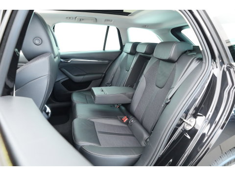 Škoda Octavia Combi 1.4 TSI iV PHEV Business | SOH 94.7% | Adapt. Cruise | Pano | Head-Up Display | Memory |  Apple CarPlay & Android Auto |