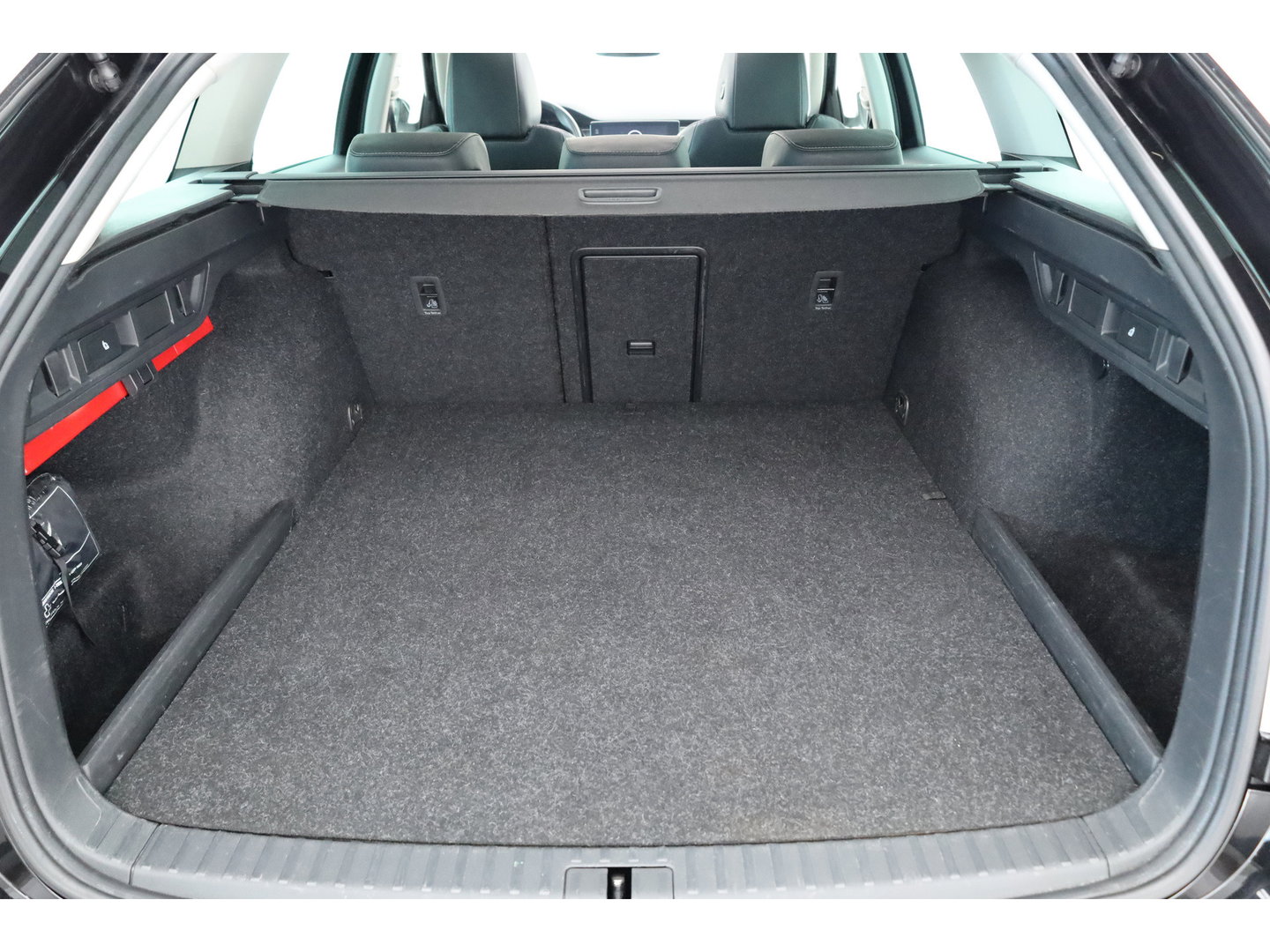 Škoda Octavia Combi 1.4 TSI iV PHEV Business | SOH 94.7% | Adapt. Cruise | Pano | Head-Up Display | Memory |  Apple CarPlay & Android Auto |