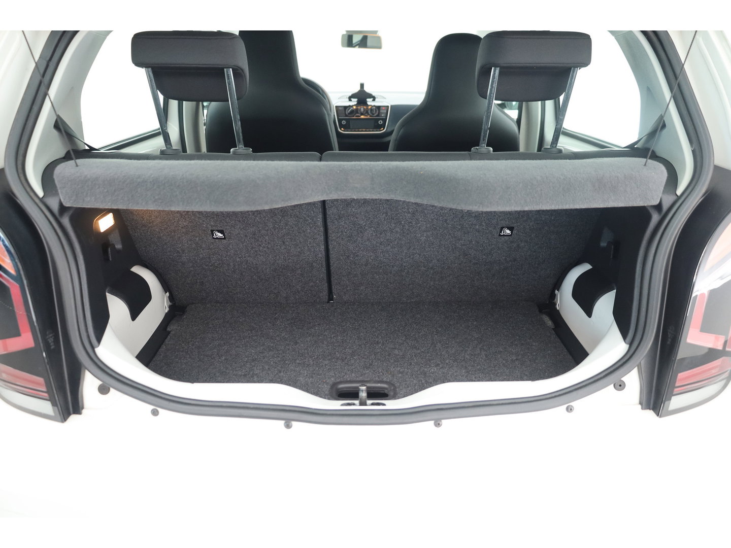 Volkswagen up! 1.0 BMT move up! |Rijklaar !| Airco | All Seasons | Bluetooth | Licht-/ Regensensor |