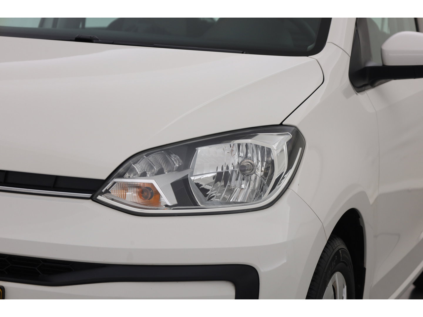 Volkswagen up! 1.0 BMT move up! |Rijklaar !| Airco | All Seasons | Bluetooth | Licht-/ Regensensor |
