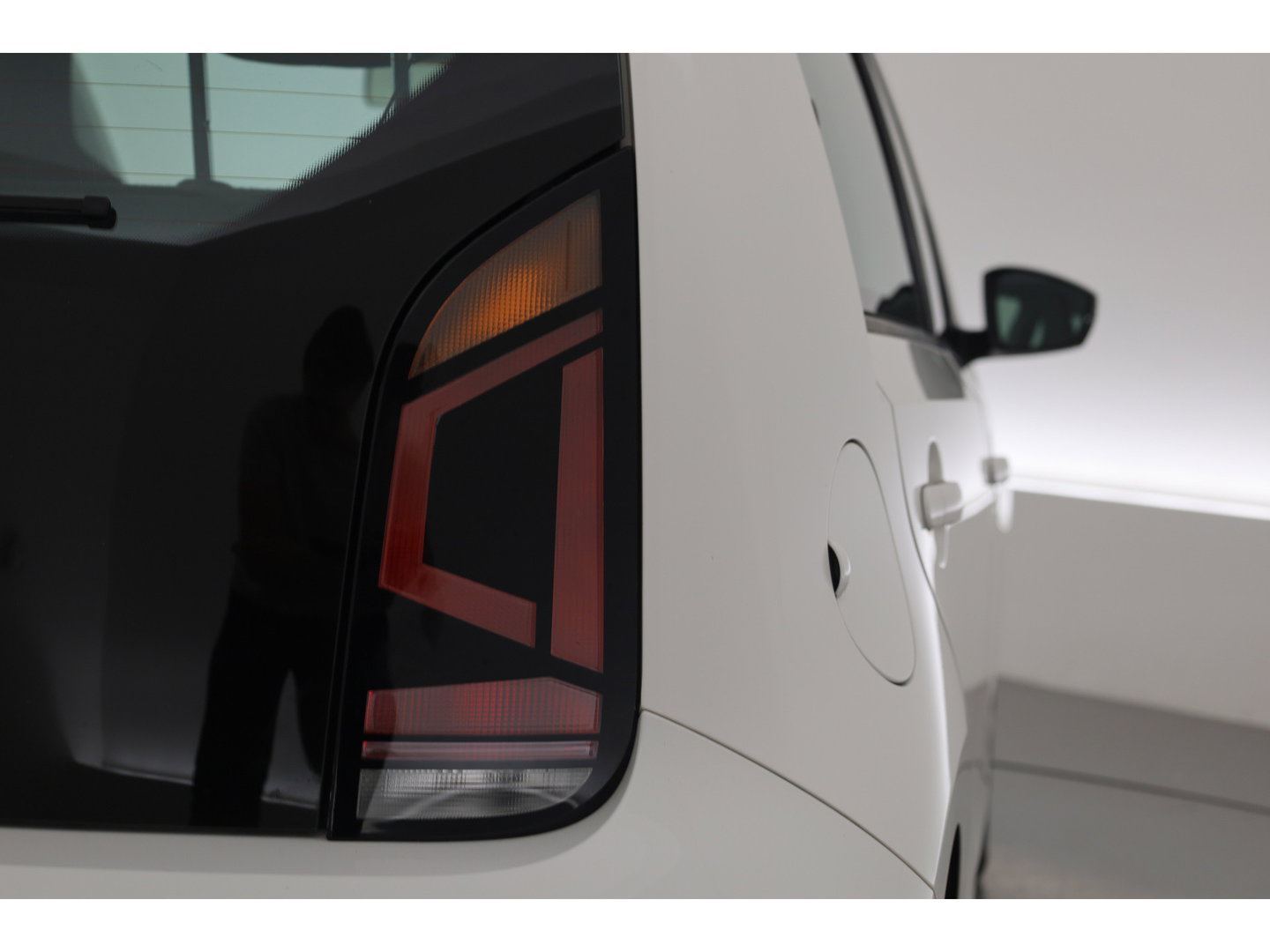 Volkswagen up! 1.0 BMT move up! |Rijklaar !| Airco | All Seasons | Bluetooth | Licht-/ Regensensor |