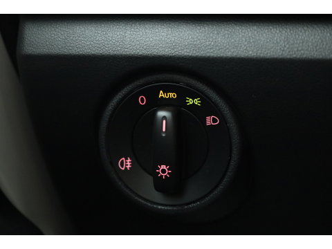 Volkswagen up! 1.0 BMT move up! |Rijklaar !| Airco | All Seasons | Bluetooth | Licht-/ Regensensor |