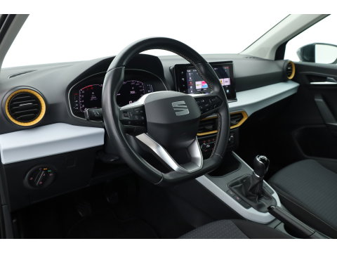 SEAT Arona 1.0 TSI | Navi | Adapt. Cruise | Apple CarPlay | Clima | LED | PDC A