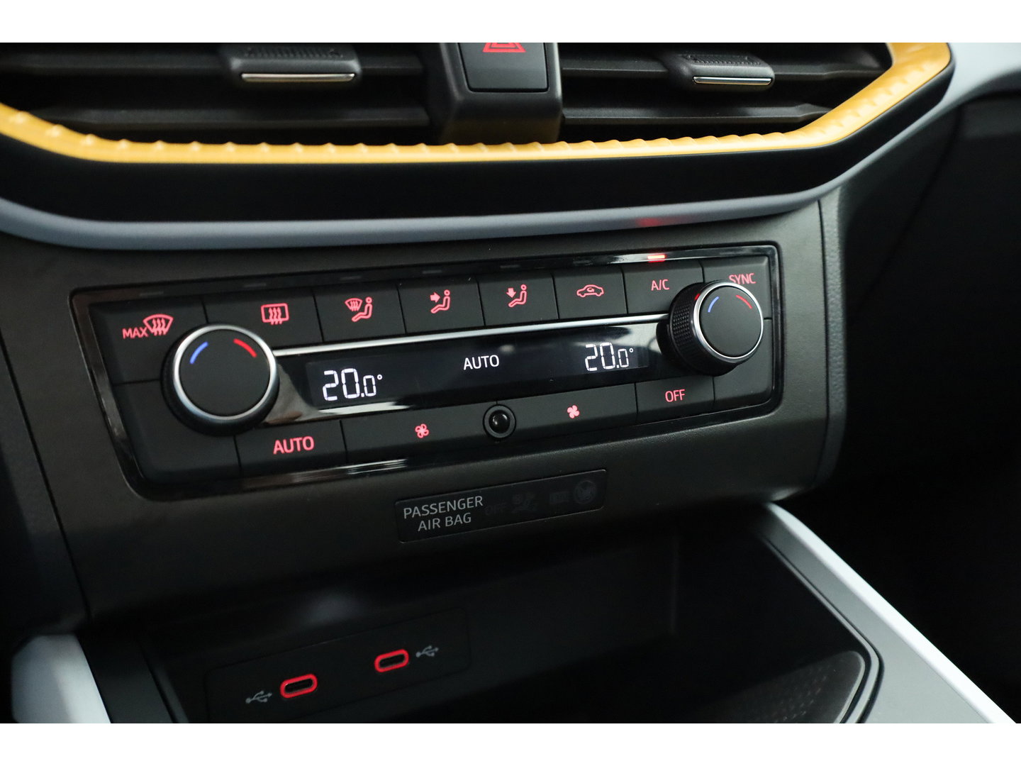 SEAT Arona 1.0 TSI | Navi | Adapt. Cruise | Apple CarPlay | Clima | LED | PDC A