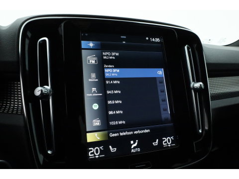 Volvo XC40 1.5 T4 Recharge R design | Adapt. Cruise | Navi | Stoel-Stuurverw. | Camera | CarPlay