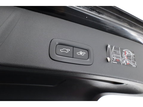Volvo XC40 1.5 T4 Recharge R design | Adapt. Cruise | Navi | Stoel-Stuurverw. | Camera | CarPlay
