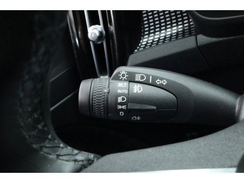 Volvo XC40 1.5 T4 Recharge R design | Adapt. Cruise | Navi | Stoel-Stuurverw. | Camera | CarPlay