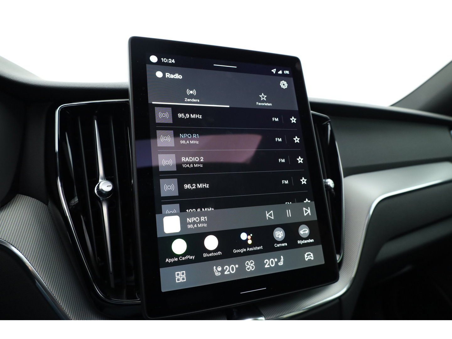 Volvo XC60 2.0 T6 Plug-in hybrid AWD Plus Black Edition | Pano | 21” | Memory Seats | Harman Kardon | Pilot Assist | 360 cam