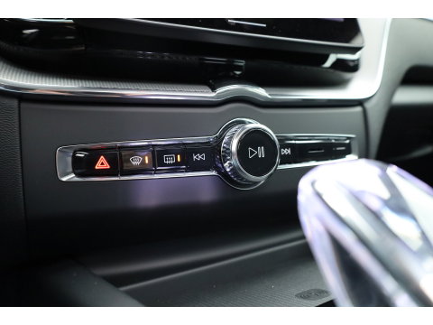 Volvo XC60 2.0 T6 Plug-in hybrid AWD Plus Black Edition | Pano | 21” | Memory Seats | Harman Kardon | Pilot Assist | 360 cam