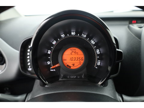 Toyota Aygo 1.0 VVT-i x-play | Achteruitrijcamera | Apple CarPlay & Android Auto | DAB | Airco | 15" velgen | Elek. Ramen V.