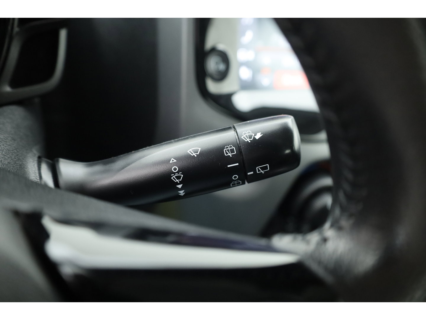 Toyota Aygo 1.0 VVT-i x-play | Achteruitrijcamera | Apple CarPlay & Android Auto | DAB | Airco | 15" velgen | Elek. Ramen V.